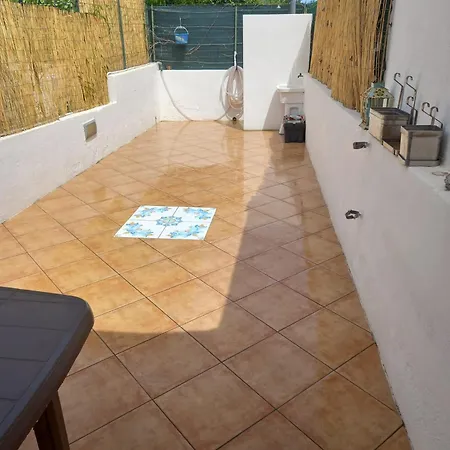 Vulcano Cottage